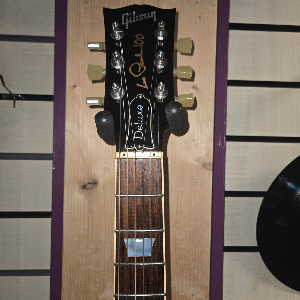 Pre loved Gibson Les Paul Deluxe 2015
