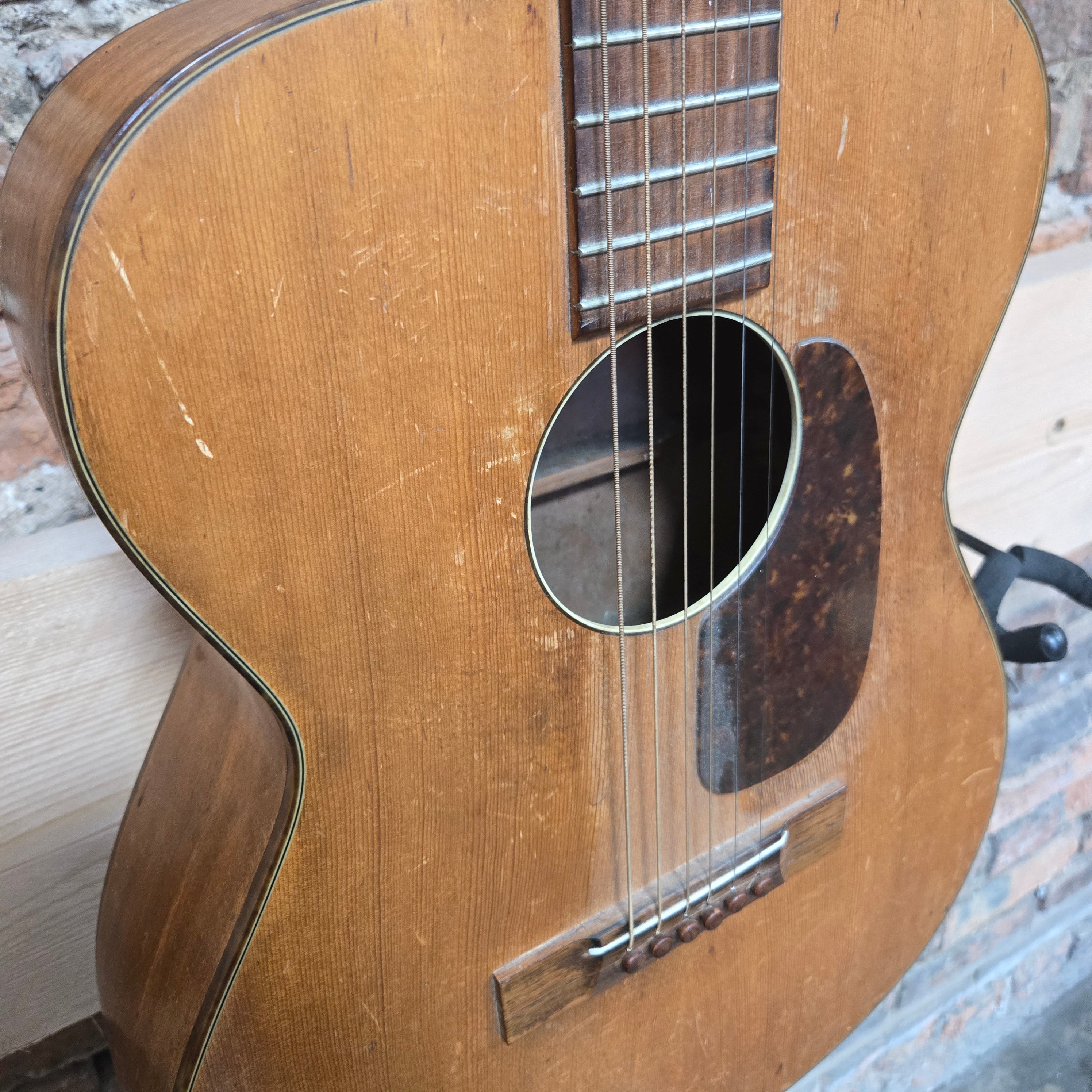 Pre loved Harmony H162 (1957/8?)