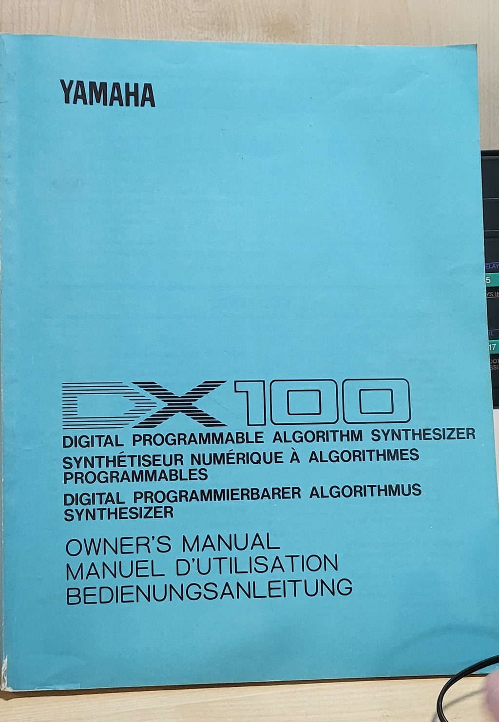 Yamaha DX100